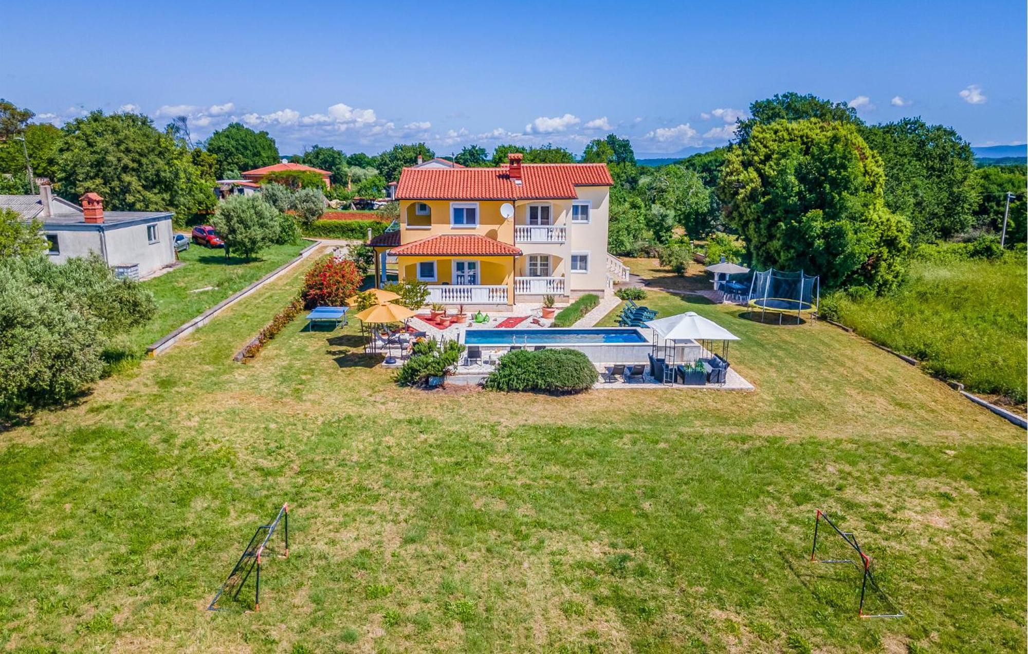 Amazing Home In Valtura Экстерьер фото