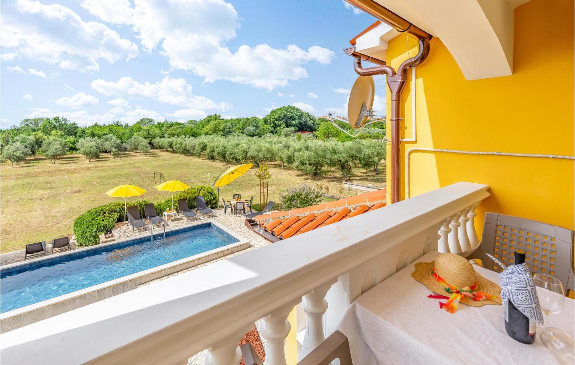 Amazing Home In Valtura Экстерьер фото