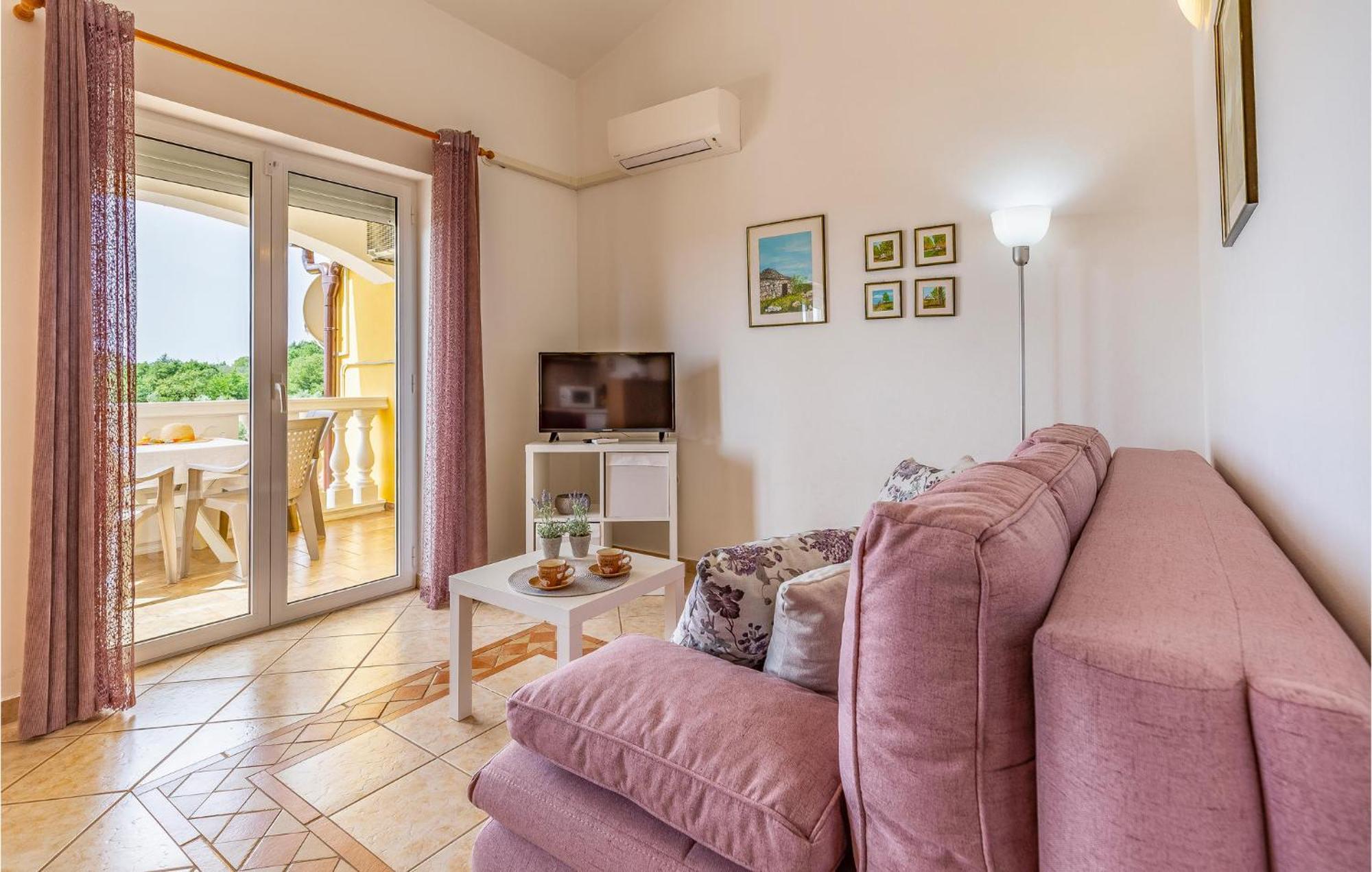 Amazing Home In Valtura Экстерьер фото