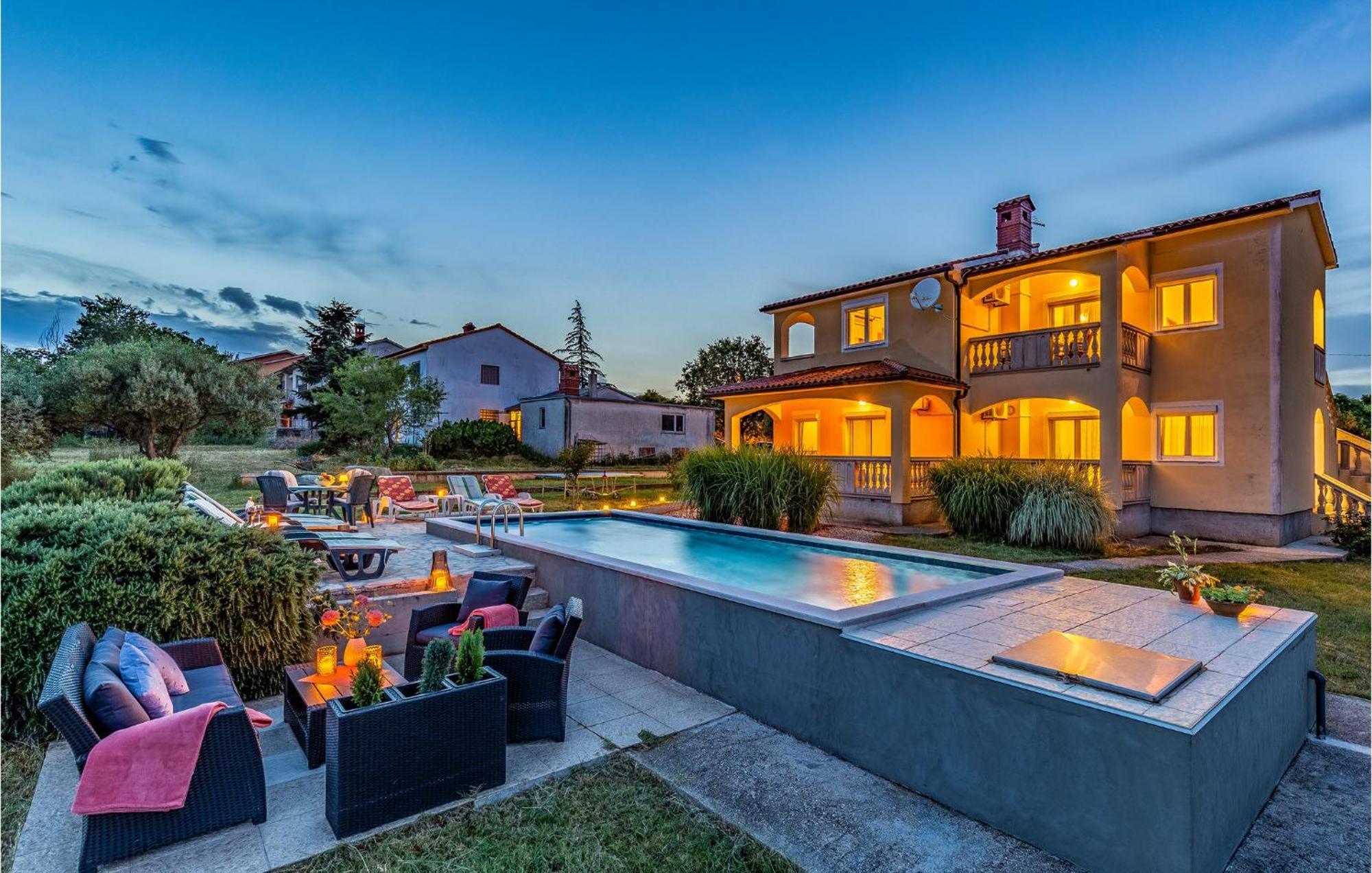 Amazing Home In Valtura Экстерьер фото