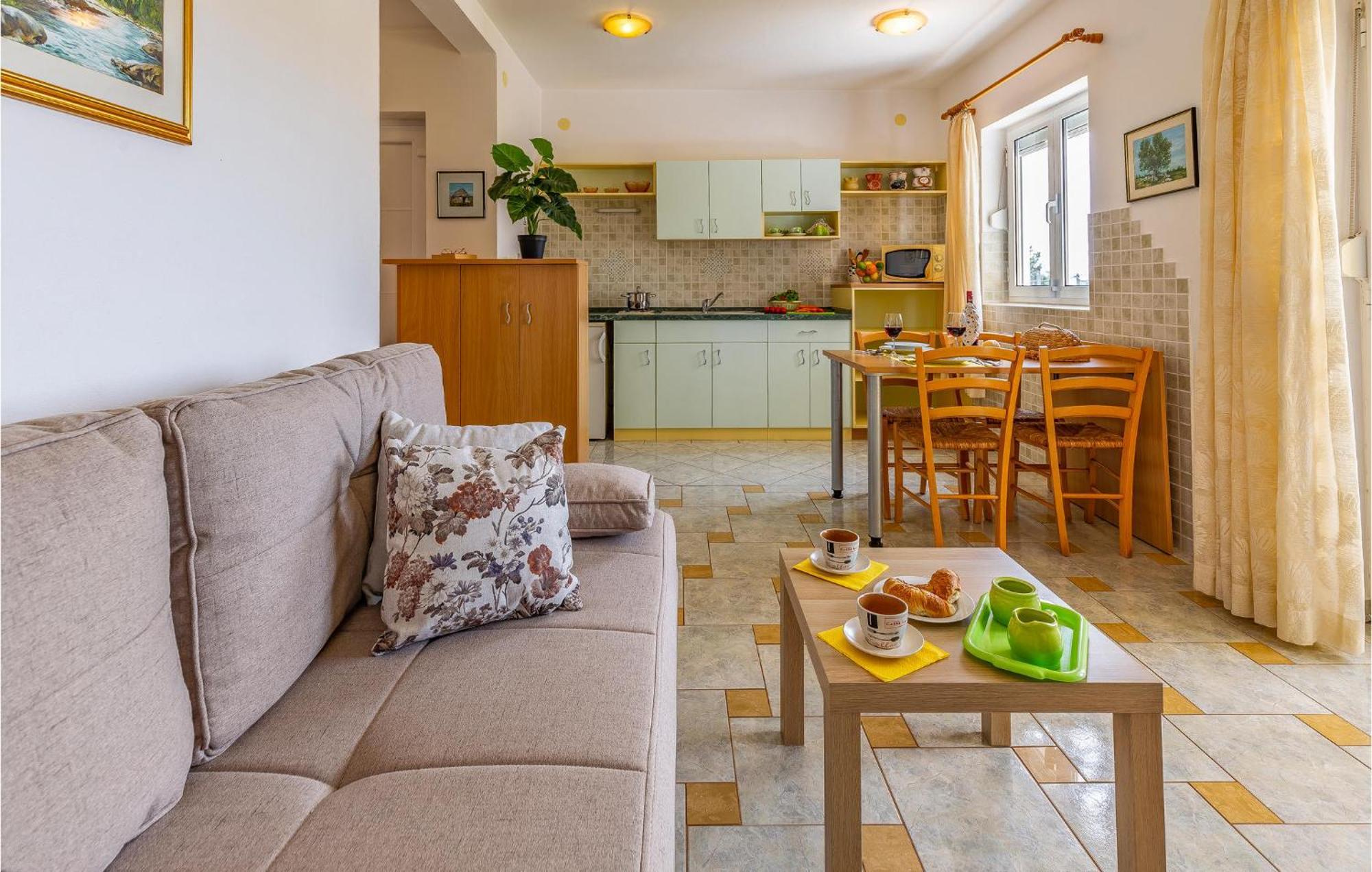 Amazing Home In Valtura Экстерьер фото